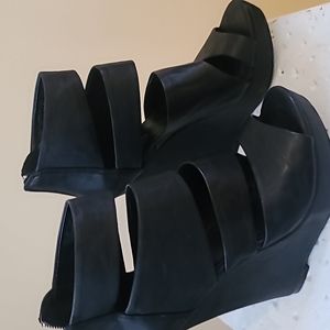 Aldo Black Strappy Wedges Suze 6